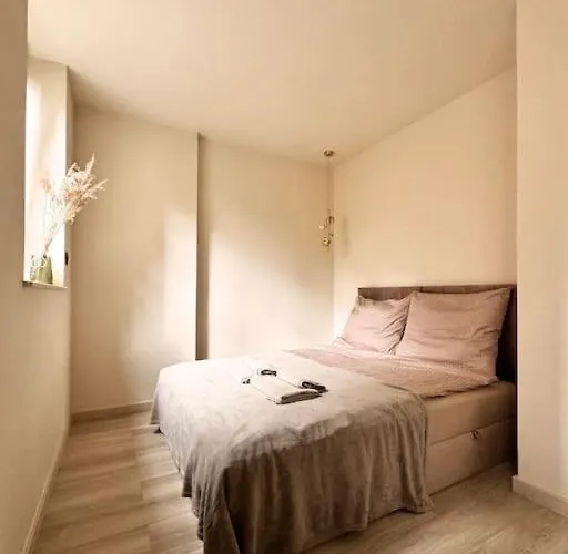 Unique Center * Breslau