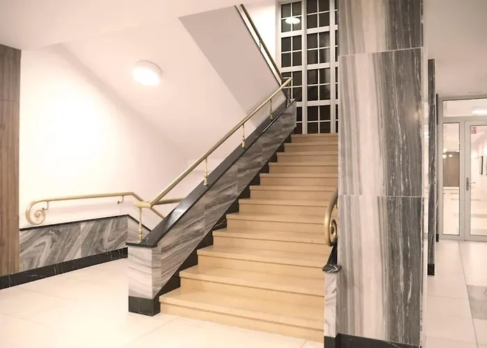 Unique Center Apartment *